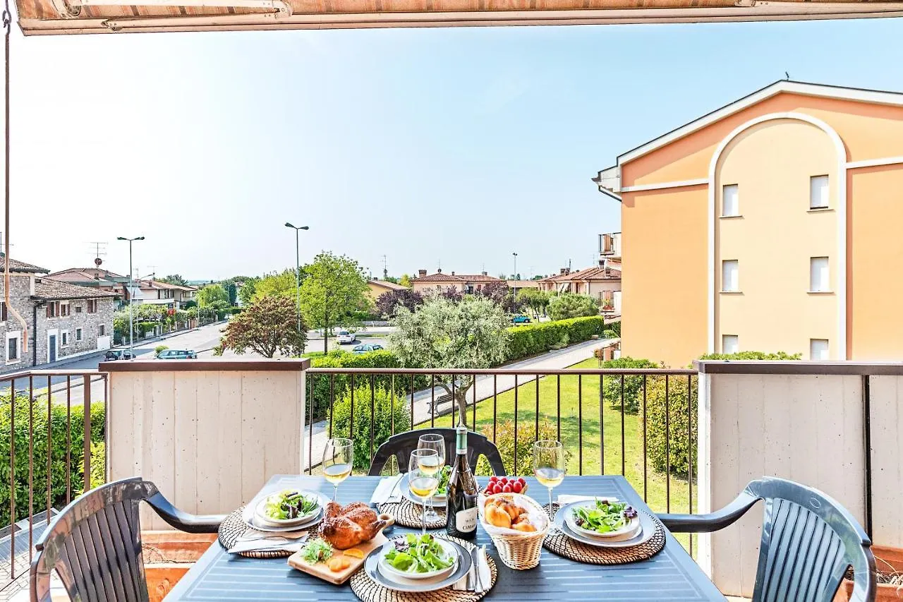 Le Primule F6 Con Piscina By Wonderful Italy Διαμέρισμα Σιρμιόνε